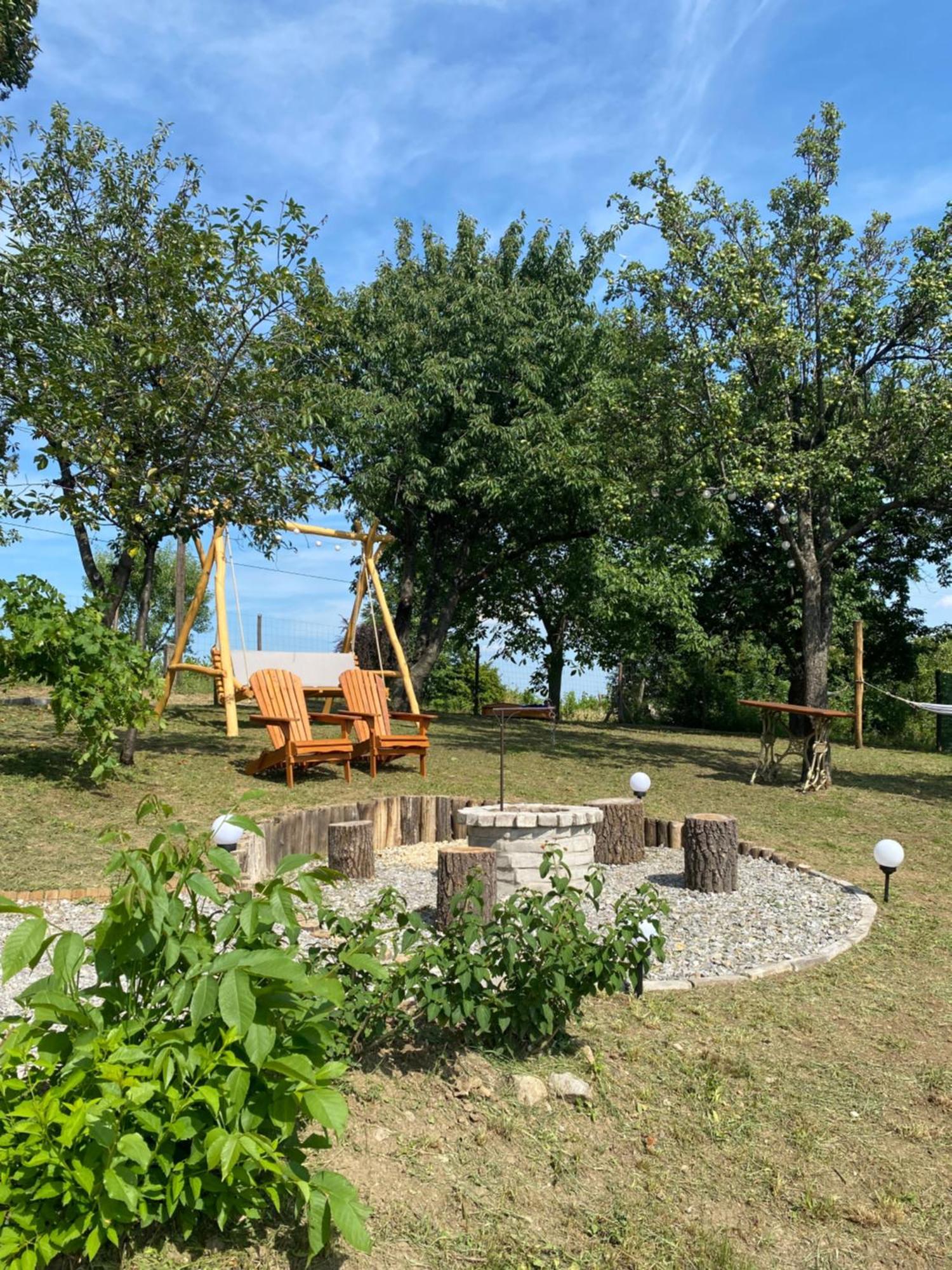 Eged Lodge Eger Esterno foto